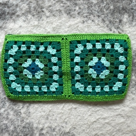 Handbags - 🔥4/$20 Crochet  Makeup Bag